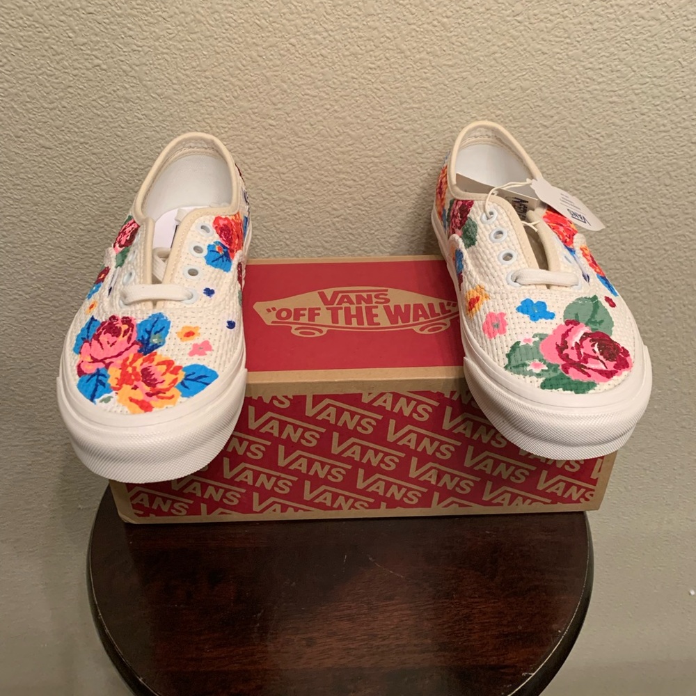 Brand New 44 DX Vans